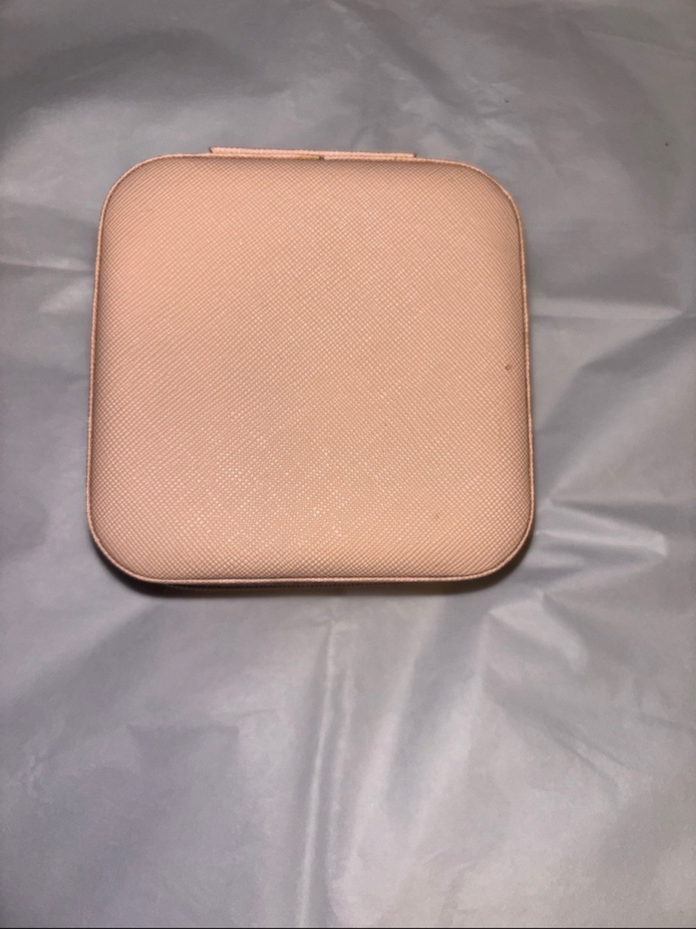 PEACHY/PINK SMALL JEWELRY BOX PERFECT FOR TRAVEL HOLDS RINGS EARRINGS 4” X 4”